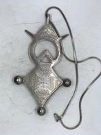 zilver ketting met hanger sieraad, Ophalen of Verzenden, Zilver, Hanger