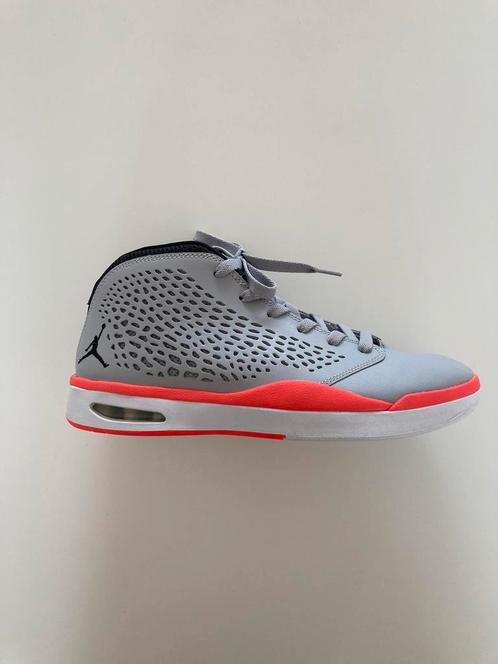 Nike Air Jordan Flight 2015 - maat 41, Kleding | Heren, Schoenen, Zo goed als nieuw, Overige kleuren, Ophalen of Verzenden