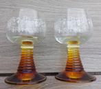 2x Roemer wijnglaasjes wijnrank amber kleur, Antiek en Kunst, Antiek | Glas en Kristal, Ophalen of Verzenden