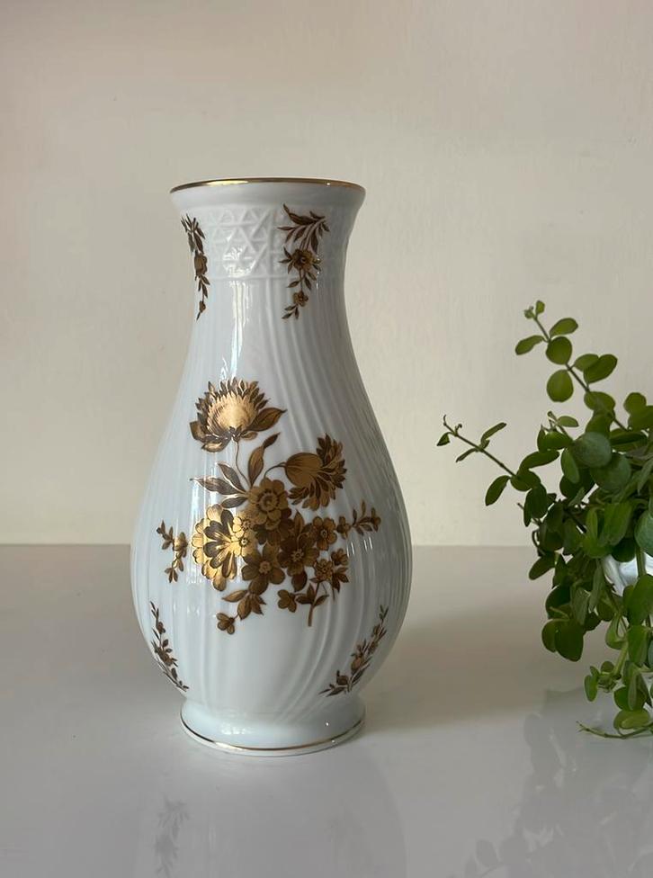 Hutschenreuther Dresden vaas met goud, Huis en Inrichting, Woonaccessoires | Vazen, Zo goed als nieuw, Wit, Minder dan 50 cm, Aardewerk of Porselein