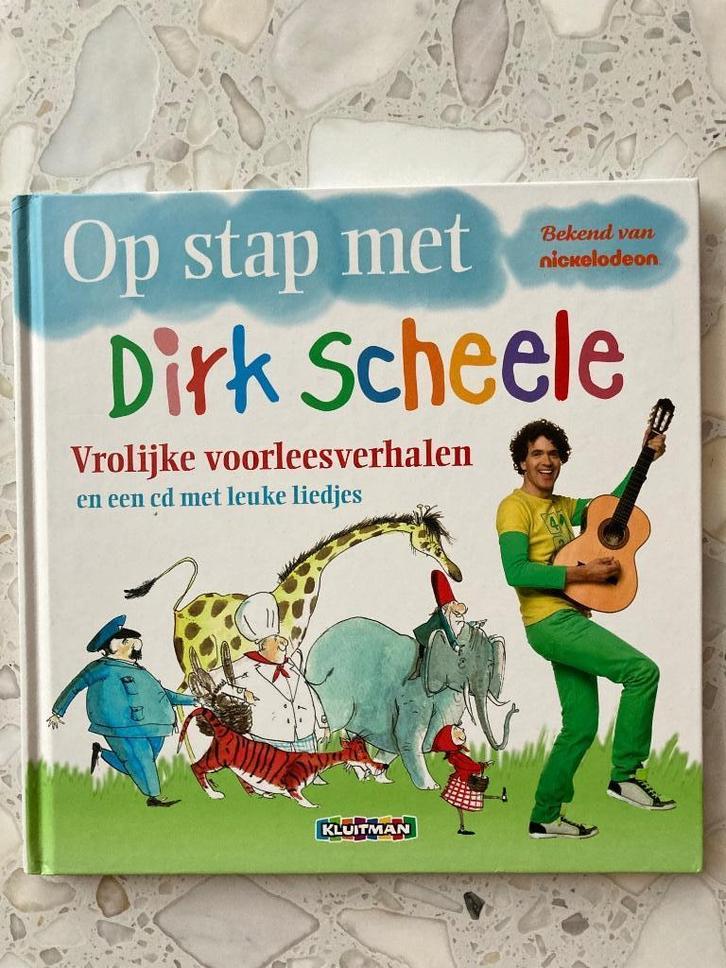 Op stap met Dirk Scheele voorleesverhalen & cd met liedjes, Boeken, Kinderboeken | Kleuters, Zo goed als nieuw, Fictie algemeen