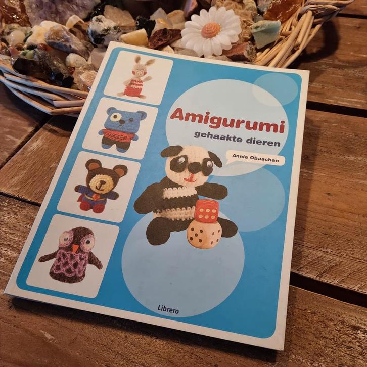 Amigurumi Gehaakte Dieren - Haakboek, Boeken, Hobby en Vrije tijd, Zo goed als nieuw, Breien en Haken, Geschikt voor kinderen