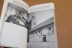 Langs de oude Drentse kerken., Ophalen of Verzenden, 20e eeuw of later, Gelezen