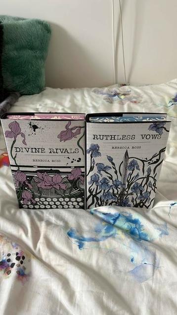 Divine Rivals Ruthless Vows Owlcrate Letters of Enchantment beschikbaar voor biedingen