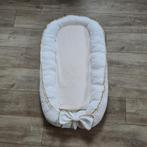 Baby Nestje - Wit met Gouden Accent, Kinderen en Baby's, Babywiegjes en Ledikanten, Ophalen of Verzenden, Zo goed als nieuw, Wieg