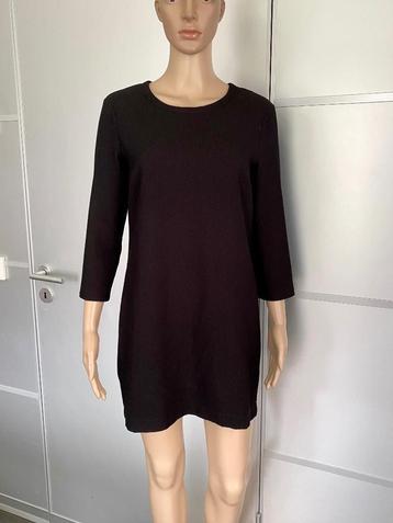 H762 Vanilia maat S=36 jurk kort jurkje basic zwart beschikbaar voor biedingen