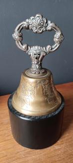 tafelbel, messing, zilveren handles?, Ophalen of Verzenden