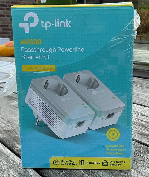 TP-Link TL-PA4010P KIT V5, Computers en Software, Netwerk switches, Zo goed als nieuw, Ophalen