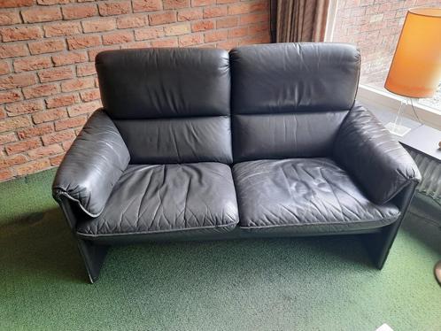 2x 2-zits bankje, Leolux, grijs leer, Huis en Inrichting, Banken | Bankstellen, Gebruikt, Tweepersoons, 150 tot 200 cm, 75 tot 100 cm