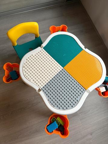 Lego tafel beschikbaar voor biedingen