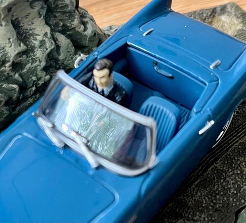 James Bond 007 Collection Sunbeam Alpine - DR. NO 1/43, Hobby en Vrije tijd, Modelauto's | 1:43, Zo goed als nieuw, Auto, Universal Hobbies