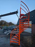 Stalen wenteltrap orange hoog 3,2mtr. Nob165, Ophalen of Verzenden, Zo goed als nieuw, 2 tot 4 meter