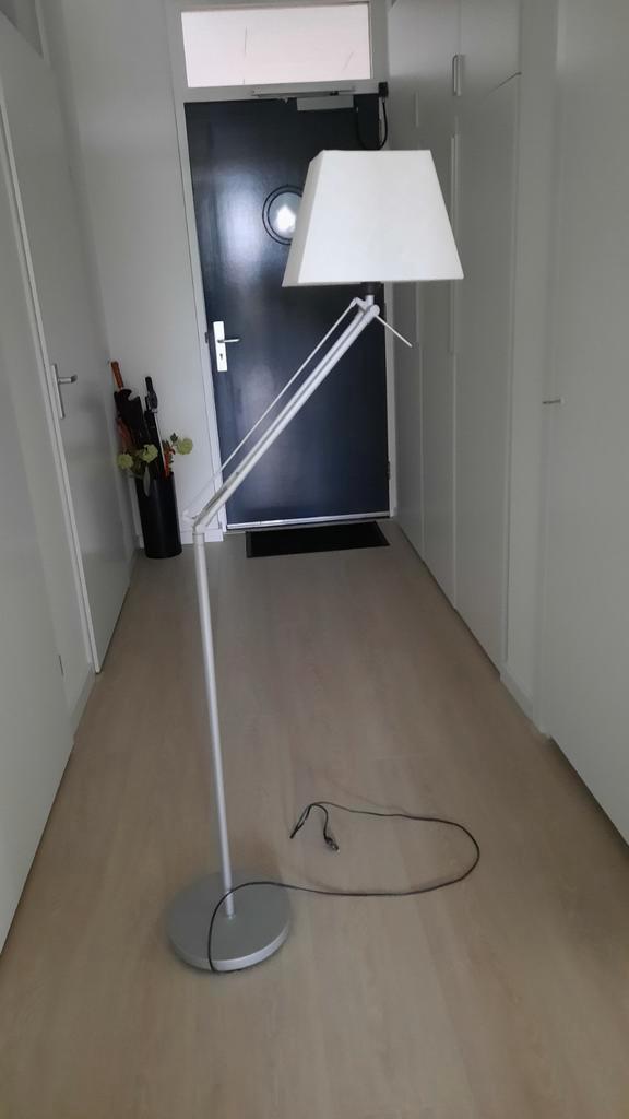 Ikea Staande Lamp - Verstelbaar, Huis en Inrichting, Lampen | Vloerlampen, Gebruikt, 150 tot 200 cm, Metaal, Stof, Ophalen