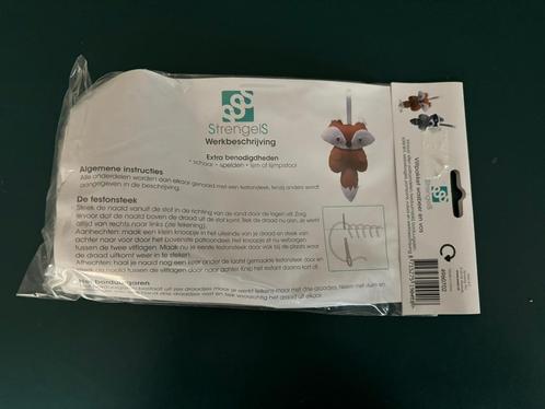 Naai- knutsel pakket vilt knuffels maken vos wasbeer nieuw!, Hobby en Vrije tijd, Naaien en Fournituren, Nieuw, Overige typen
