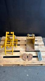 Te koop 2 hulpstukken voor graafmachine, Ophalen of Verzenden