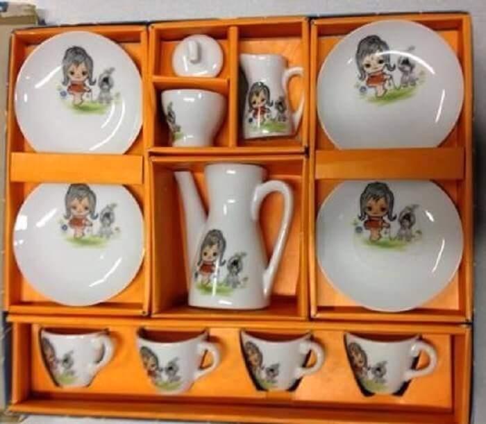 gezocht kinderservies, Antiek en Kunst, Antiek | Servies compleet, Ophalen of Verzenden