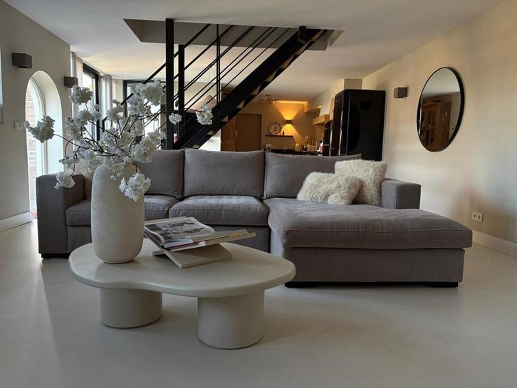 Bank Whoon in zeer goede staat, Huis en Inrichting, Banken | Bankstellen, Zo goed als nieuw, Hoekbank, Vierpersoons of meer, 250 tot 300 cm