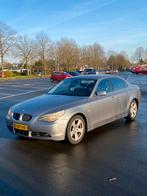 BMW 5-Serie 2.5i Executive I 525 AUT 2005 NAP, Auto's, Automaat, Zwart, 2000 kg, Parkeersensor