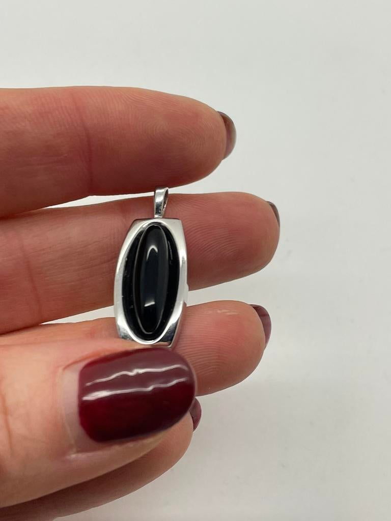 C445 Prachtige zilveren onyx hanger, Sieraden, Tassen en Uiterlijk, Antieke sieraden, Ophalen of Verzenden, Zilver, Hanger, Met edelsteen