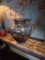 Vaas, Huis en Inrichting, Woonaccessoires | Stolpen, Ophalen, Zo goed als nieuw