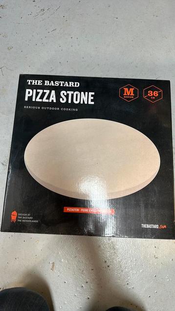 The Basterd Pizzasteen M beschikbaar voor biedingen