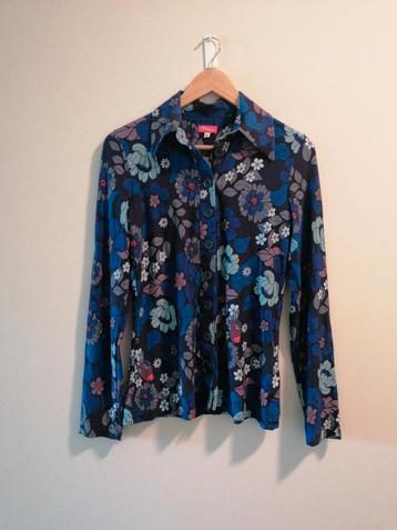Retro motief blauwe blouse van Tante Betsy, maat M.  beschikbaar voor biedingen