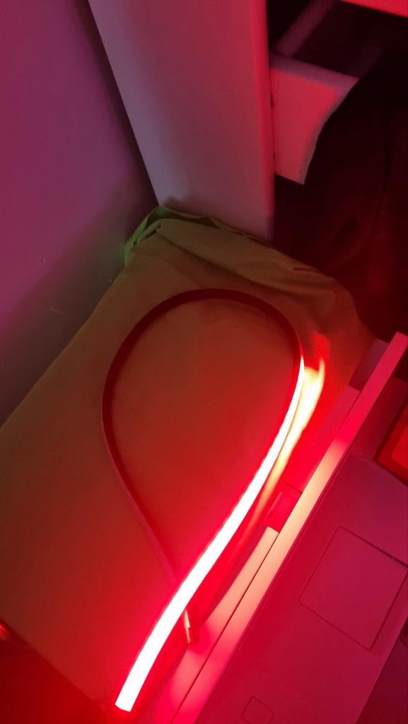 LED Light Strip - Perfecte Staat, Ophalen, Kunststof, Zo goed als nieuw, Modern