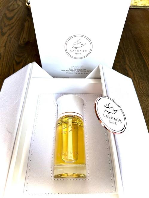 Arabian Oud Kashmir Musk parfum 100 ml. Eau de Parfum spray, Sieraden, Tassen en Uiterlijk, Uiterlijk | Parfum, Zo goed als nieuw