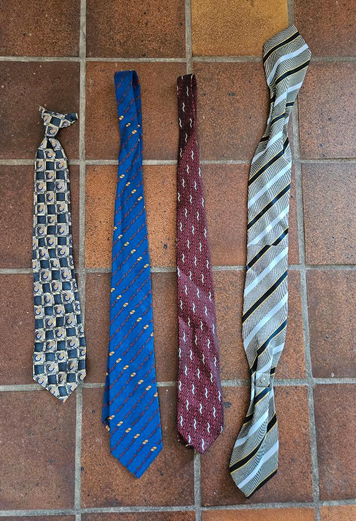 Stropdassen en sjaals NS, Verzamelen, Spoorwegen en Tramwegen, Gebruikt, Trein, Overige typen, Ophalen of Verzenden