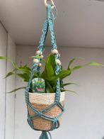 Zeegroene macrame plantenhanger, Huis en Inrichting, Woonaccessoires | Wanddecoraties, Ophalen of Verzenden, Nieuw