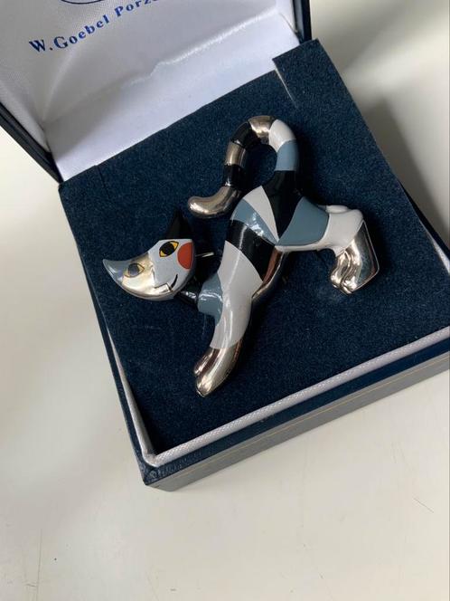 Broche kat, uitgegeven door GOEBEL en ROSINA WACHTMEISTER, Sieraden, Tassen en Uiterlijk, Broches, Zo goed als nieuw, Ophalen of Verzenden