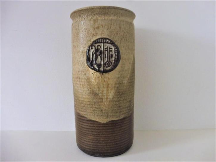 Religieuze aardewerk vaas met Petrus met de sleutel, Antiek en Kunst, Antiek | Religie, Ophalen of Verzenden