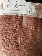 Riviera Maison keuken handdoek 2x 2 stuks nieuw!, Ophalen of Verzenden, Nieuw, Roze, Theedoek of Handdoek