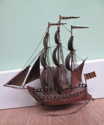 Unieke Miniatuur Koperen Driemaster en dito Tuigwerk 14,5 cm beschikbaar voor biedingen