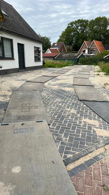 Tijdelijke verharding nodig? Huur kunststof (HMPE) rijplaten beschikbaar voor biedingen