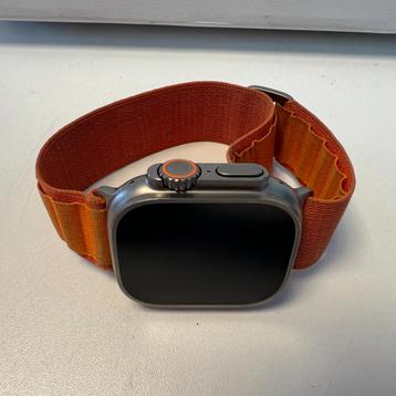 Apple Watch Ultra 1 49mm Titanium Zilver | 90%| Nette staat beschikbaar voor biedingen