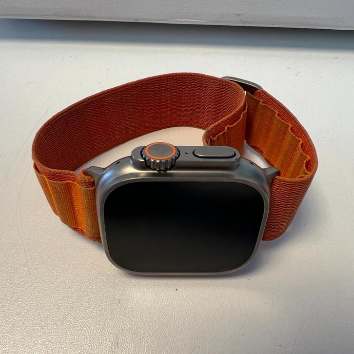 Apple Watch Ultra 1 49mm Titanium Zilver | 90%| Nette staat, Sieraden, Tassen en Uiterlijk, Smartwatches, Zo goed als nieuw