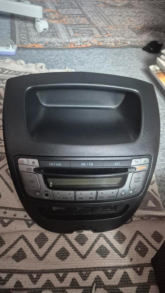 Originele Radio CD-speler+Dashboard Console/C1/107 2005-2014, Auto diversen, Autoradio's, Gebruikt, Ophalen of Verzenden