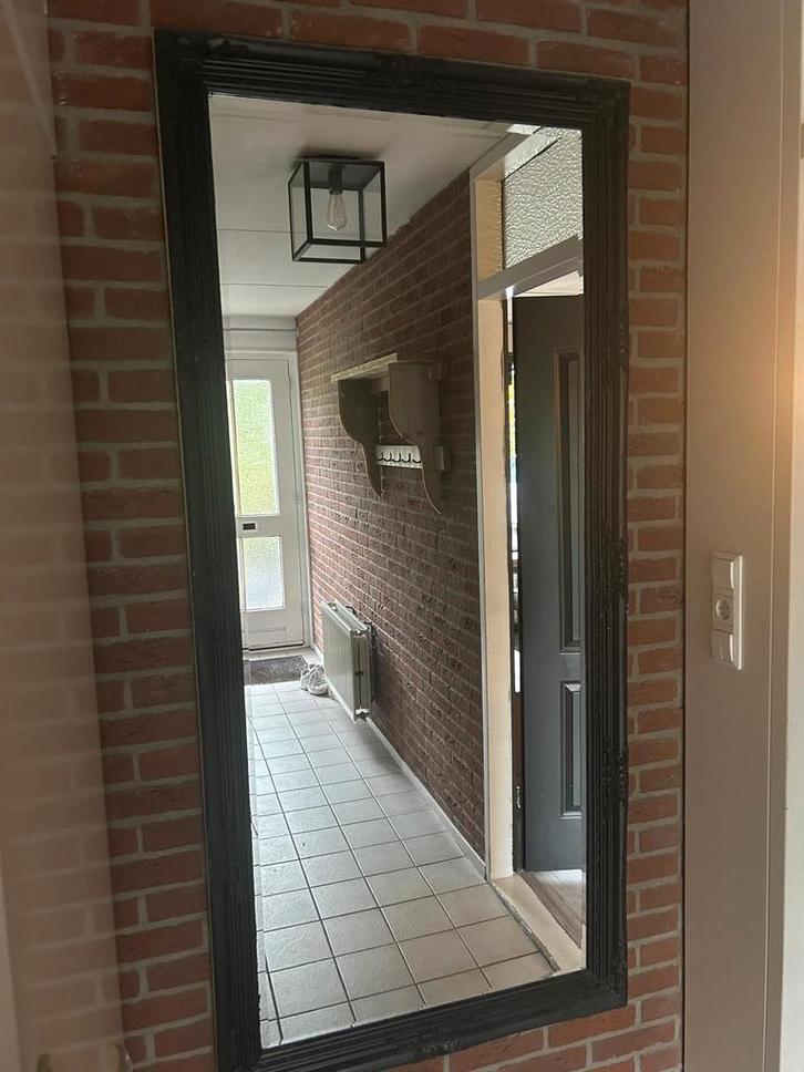 Grote spiegel met brocante lijst - DIY kleur!, Huis en Inrichting, Woonaccessoires | Spiegels, Gebruikt, 75 tot 100 cm, 150 tot 200 cm