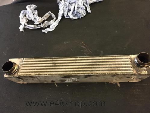 Intercooler BMW E60 E61  520d 2007, Auto-onderdelen, Motor en Toebehoren, BMW, Gebruikt, Ophalen of Verzenden