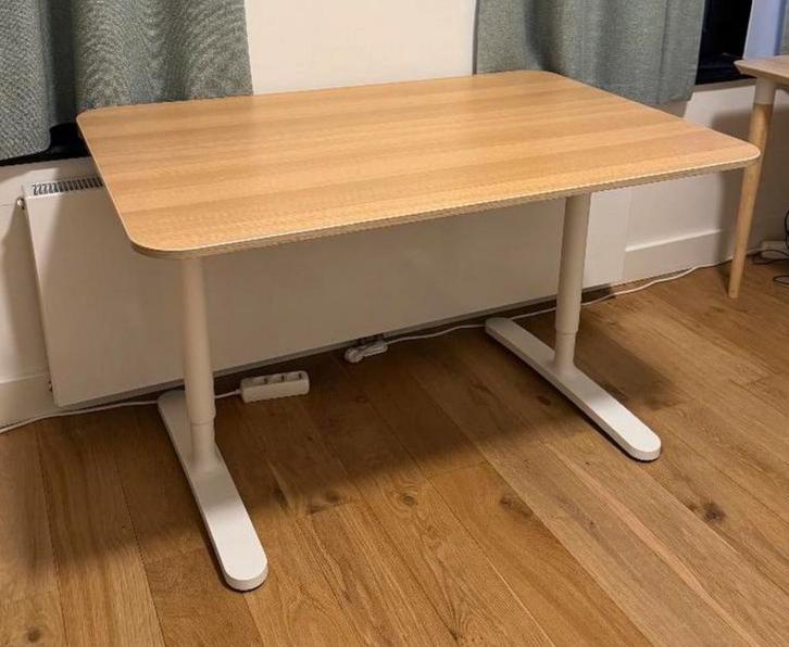 Ikea Bekant bureau 140x60, Huis en Inrichting, Bureaus, Zo goed als nieuw, Ophalen