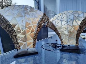2 SIERLIJKE SCHEMERLAMPEN beschikbaar voor biedingen