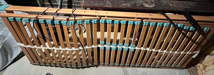 Elektrisch verstelbare lattenbodem - Eenpersoons, Huis en Inrichting, Slaapkamer | Matrassen en Bedbodems, Gebruikt, Bedbodem