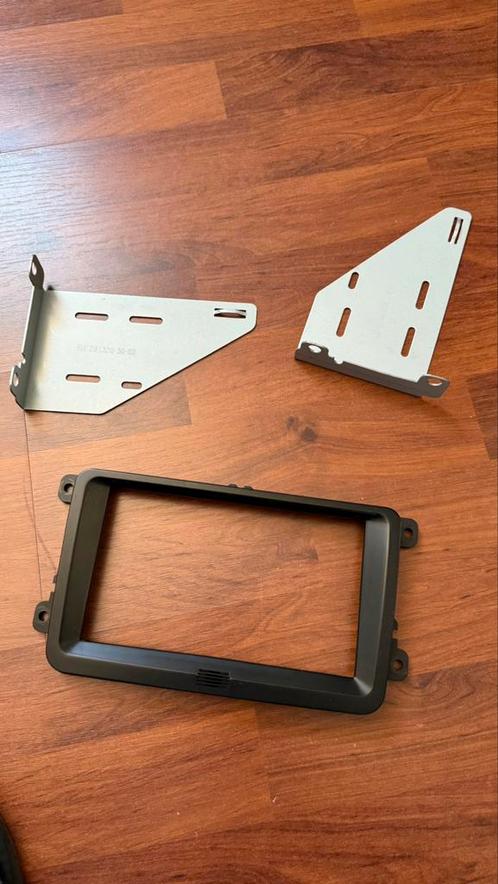 2-din / dubbeldin / radio inbouw frame volkswagen seat skoda, Auto diversen, Autoradio's, Ophalen of Verzenden