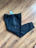 Nike Tech broek maat XL 158/170, Kinderen en Baby's, Jongen of Meisje, Ophalen of Verzenden, Nike, Nieuw