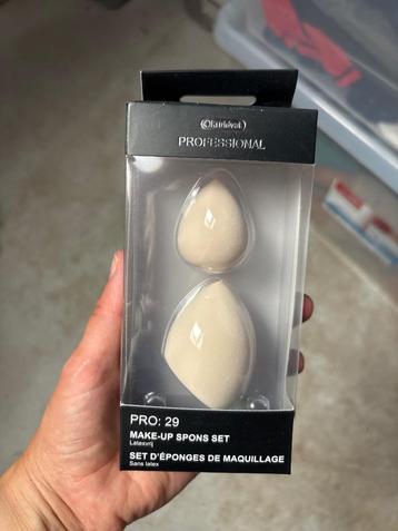 Make up spons nieuw  beschikbaar voor biedingen