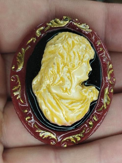 prachtige vintage broche Cameo gemaakt in Duitsland, Sieraden, Tassen en Uiterlijk, Broches, Zo goed als nieuw, Overige materialen
