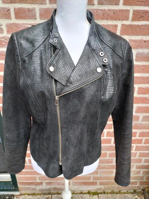Zwart leer jack mt 44, Kleding | Dames, Jasjes, Kostuums en Pakken, Zo goed als nieuw, Jasje, Maat 42/44 (L), Zwart, Verzenden