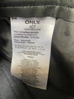 Leatherlook Chino Broek - Maat 38, Maat 38/40 (M), Zwart, Ophalen of Verzenden, Lang