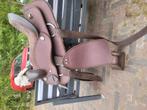 Western synthetic saddle, Ophalen, Nieuw, Western